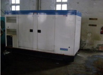 灌云康明斯150kw大型柴油二手发电机组